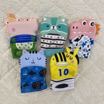 Рукавичка,брязкальце-прорізувач,WD210729 силикон,планш. 10*8 см WD210729 фото